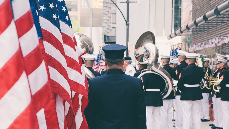 Knowing how to send cards to soldiers is the first step in doing your part to show our nation’s love and support for the men and women in our armed forces.